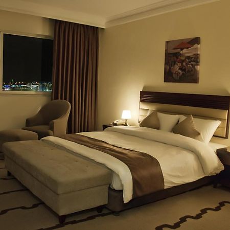 Carnival Hotel Amman Bagian luar foto