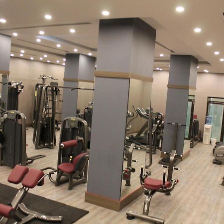 Carnival Hotel Amman Bagian luar foto