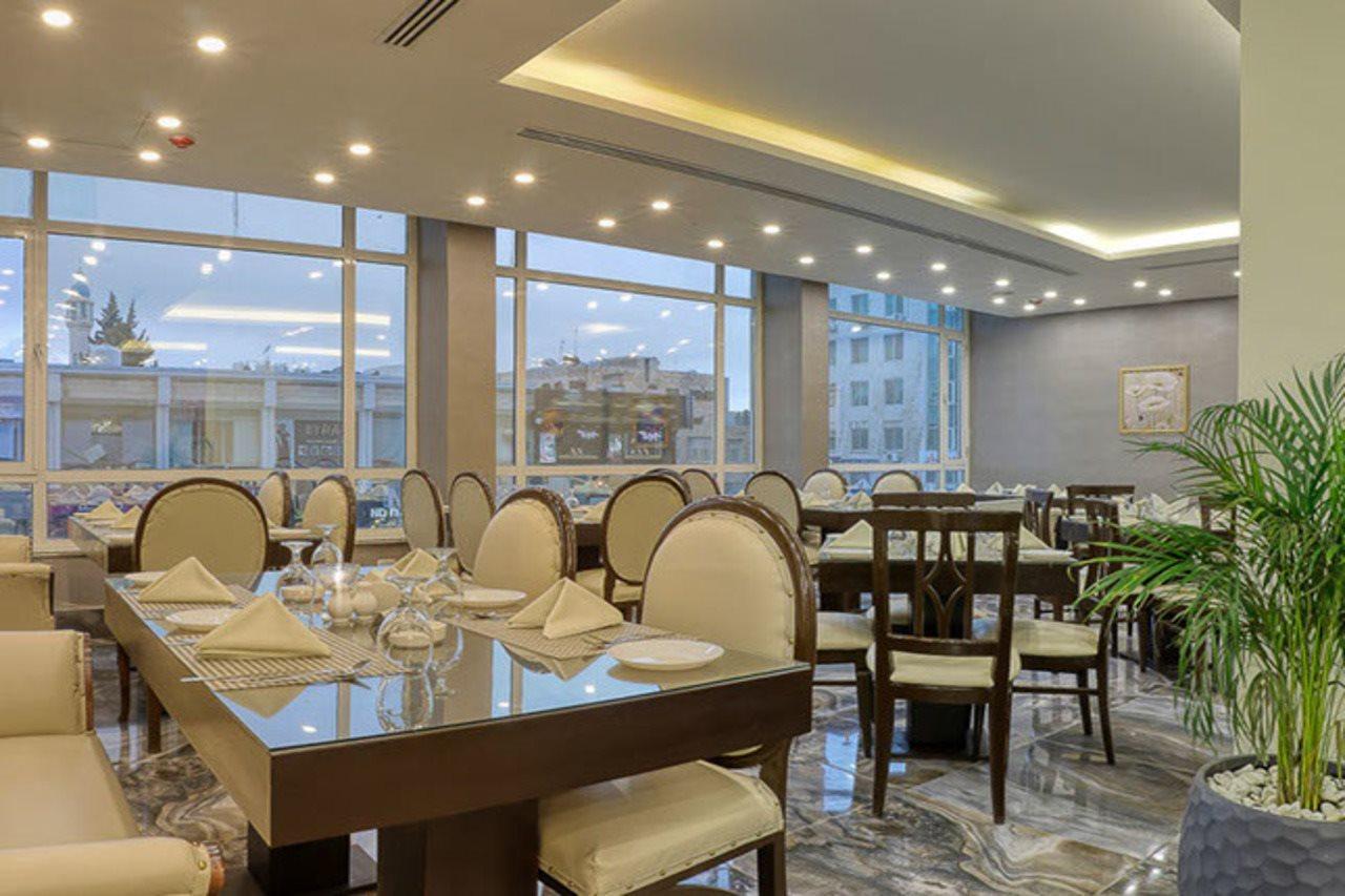 Carnival Hotel Amman Bagian luar foto