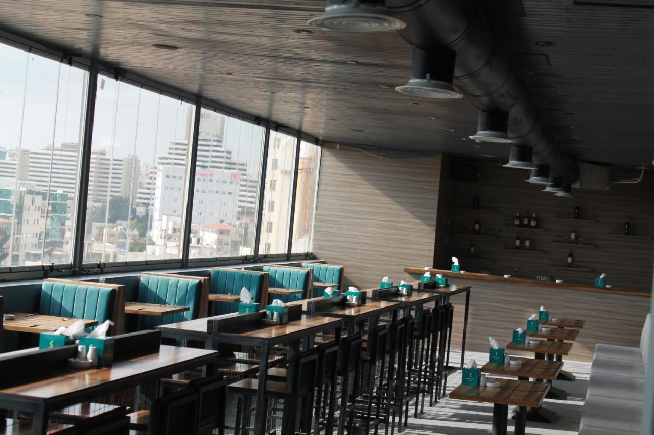Carnival Hotel Amman Bagian luar foto